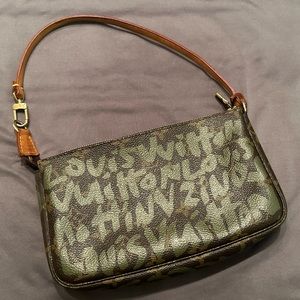 Authentic Louis Vuitton Stephen Sprouse Pochette